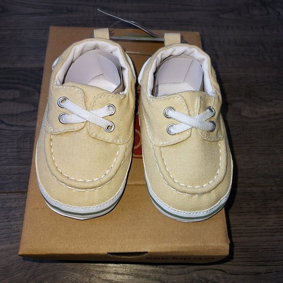 LUVABLE FRIENDS Baby Booties Size 12-18 months - Picture 1 of 5